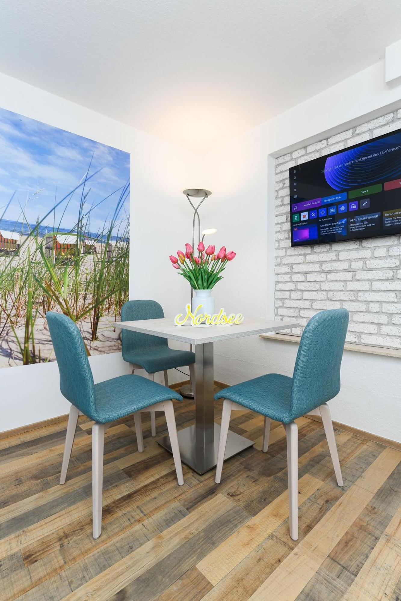Ferienwohnungen Im Haus Strandkorb Bensersiel Exterior foto