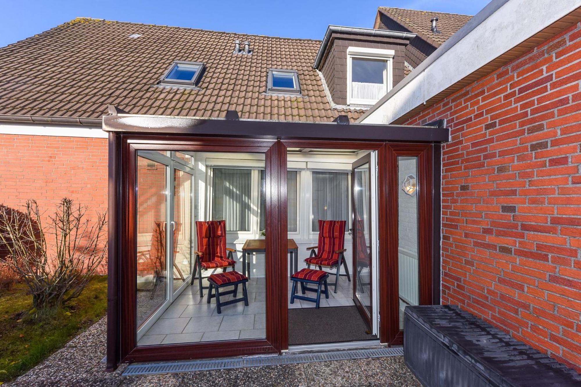 Ferienwohnungen Im Haus Strandkorb Bensersiel Exterior foto